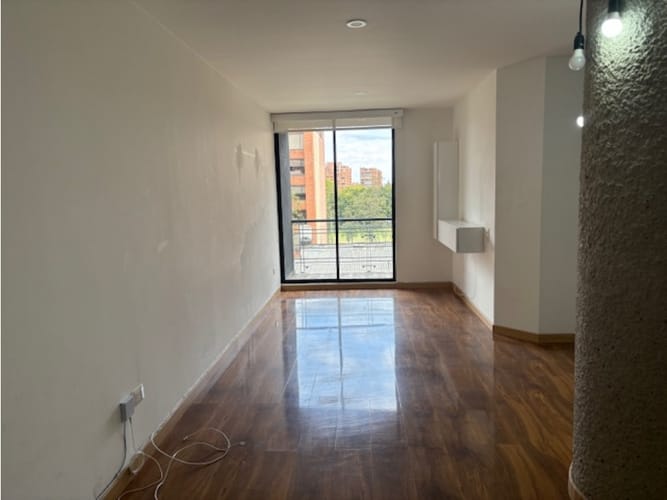 Apartamento en venta en Bella Suiza, Bogotá, 84 m² · foto 3 de 11
