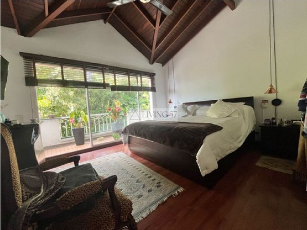 Casa de 3 alcobas en venta en San Lucas, Medellín, 230 m² · foto 11 de 20