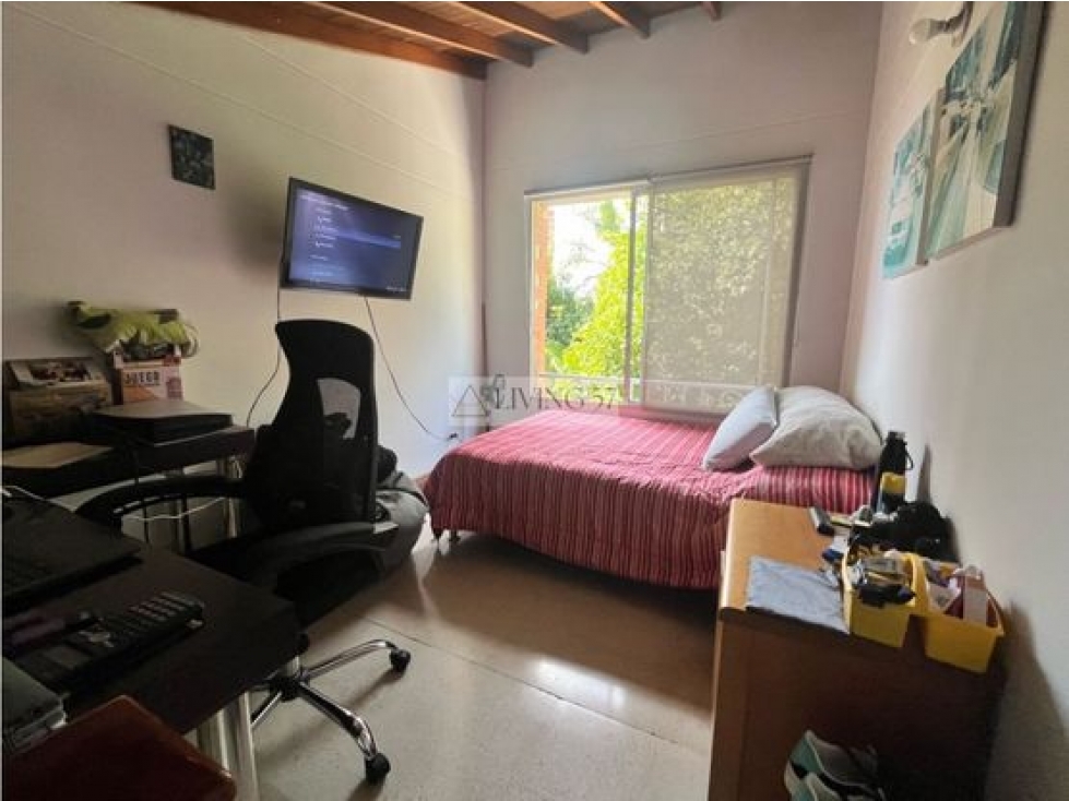 Casa de 3 alcobas en venta en San Lucas, Medellín, 230 m² · foto 14 de 20