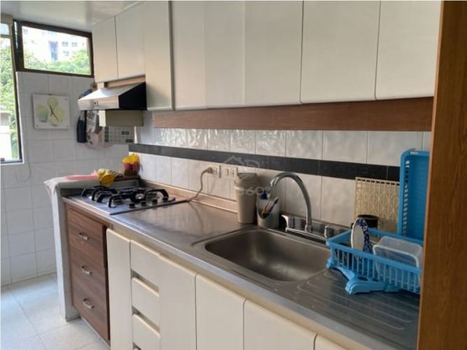 Apartamento de 3 alcobas en venta en El Poblado, Medellín, 101 m² · foto 2 de 17