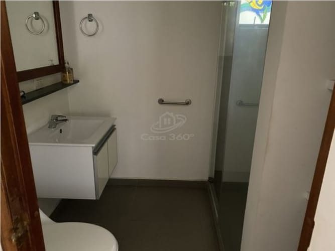 Apartamento de 3 alcobas en venta en El Poblado, Medellín, 101 m² · foto 16 de 17