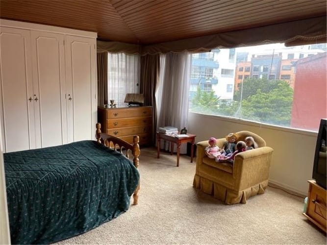 Apartamento de 4 alcobas en venta en Santa Barbara Occidental, Bogotá, 300 m² · foto 12 de 16