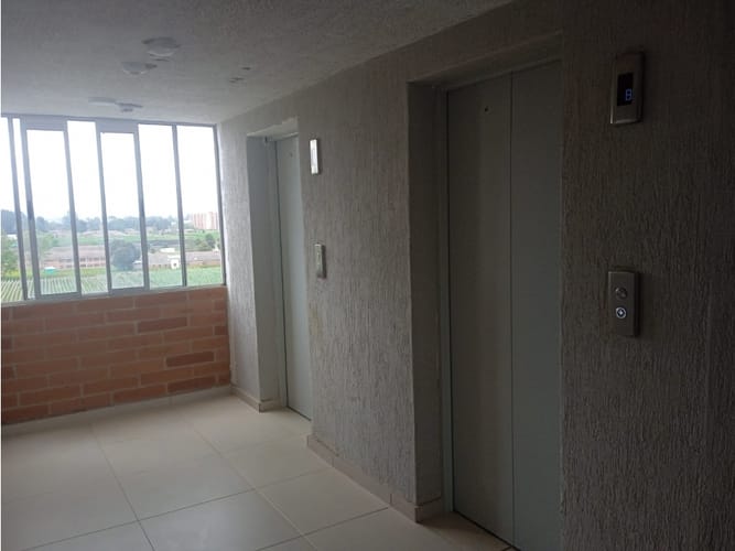 Apartamento de 2 alcobas en venta en La Prosperidad, Madrid, 47 m² · foto 21 de 23