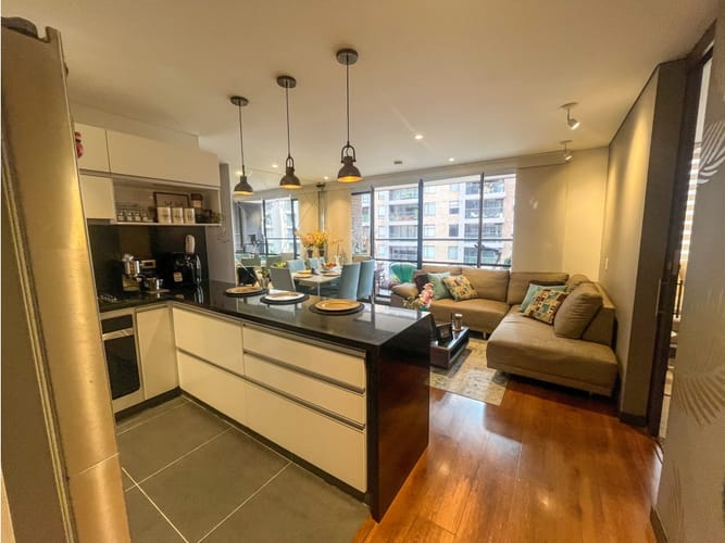 Apartamento de 3 alcobas en venta en Colina Campestre, Bogotá, 88 m² · foto 2 de 24