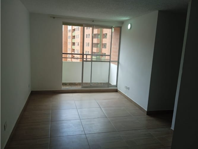 Apartamento de 3 alcobas en venta en La Prosperidad, Madrid, 50 m² · foto 2 de 24