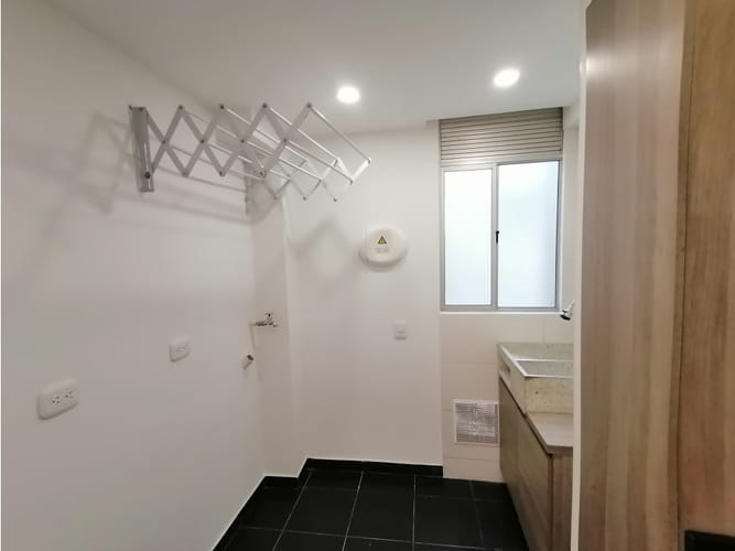 Apartamento de 3 alcobas en venta en La Prosperidad, Madrid, 58 m² · foto 6 de 24