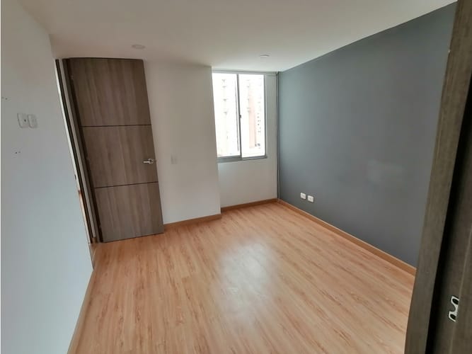 Apartamento de 3 alcobas en venta en La Prosperidad, Madrid, 58 m² · foto 11 de 24