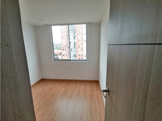 Apartamento de 3 alcobas en venta en La Prosperidad, Madrid, 58 m² · foto 16 de 24
