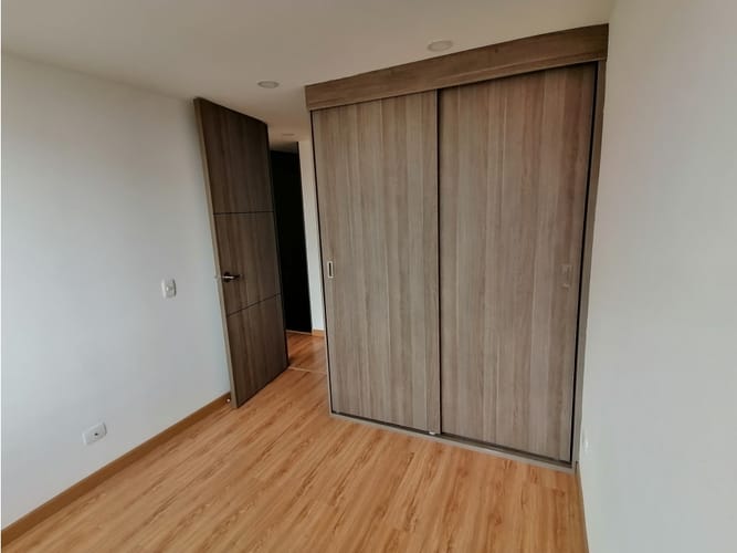 Apartamento de 3 alcobas en venta en La Prosperidad, Madrid, 58 m² · foto 17 de 24