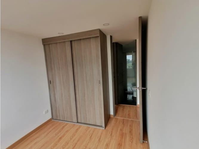Apartamento de 3 alcobas en venta en La Prosperidad, Madrid, 58 m² · foto 19 de 24