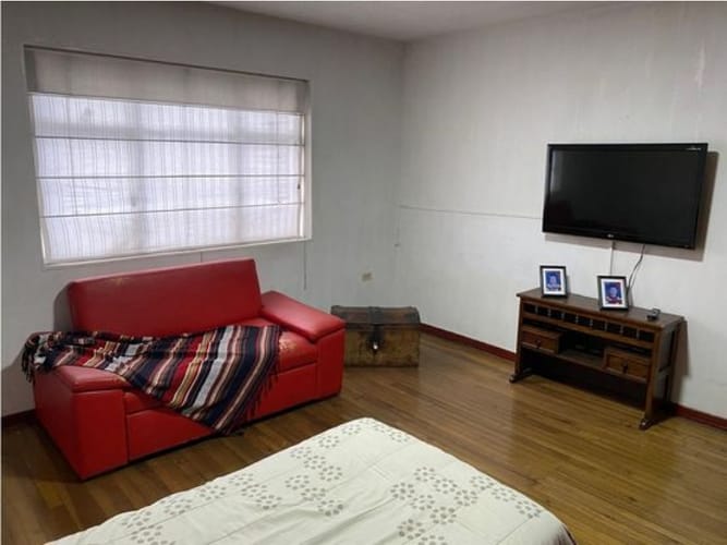 Casa de 3 alcobas en venta en San Luis, Bogotá, 315 m² · foto 19 de 24