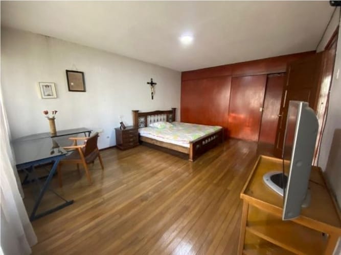Casa de 3 alcobas en venta en San Luis, Bogotá, 315 m² · foto 24 de 24