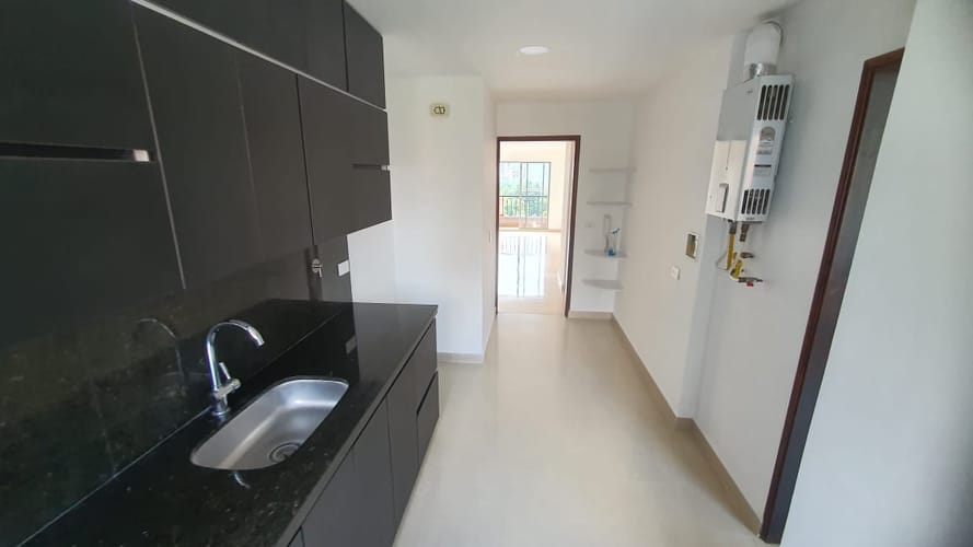 Apartamento de 3 alcobas en arriendo en El Diamante No. 2, Medellín, 162 m² · foto 4 de 20