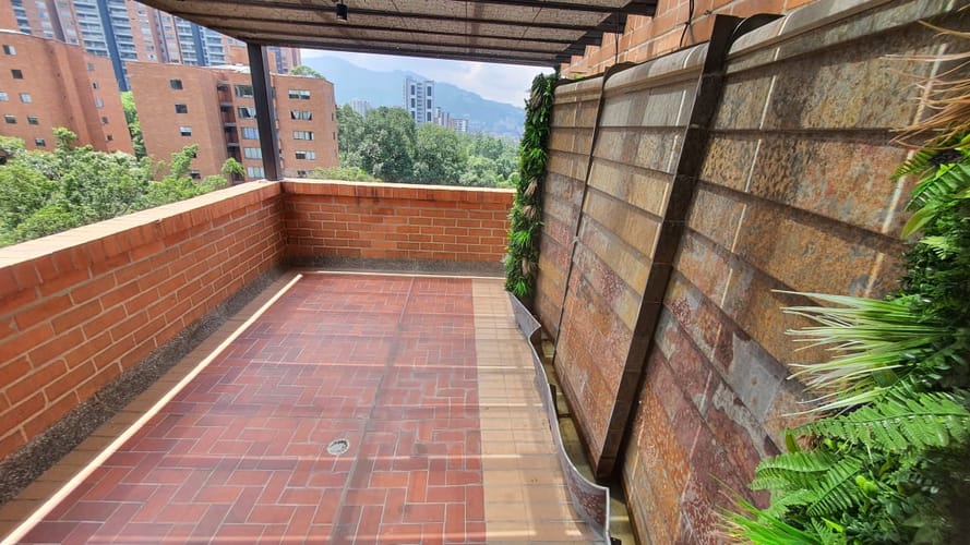 Apartamento de 3 alcobas en arriendo en El Diamante No. 2, Medellín, 162 m² · foto 11 de 20