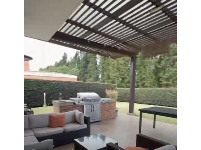 Casa de 4 alcobas en venta en San Jose De Los Nogales, Chía, 500 m² · foto 4 de 8