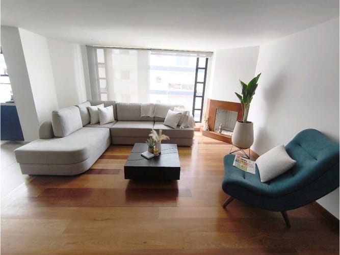 Apartamento de 2 alcobas en venta en Chico Norte, Bogotá, 105 m² · foto 2 de 24