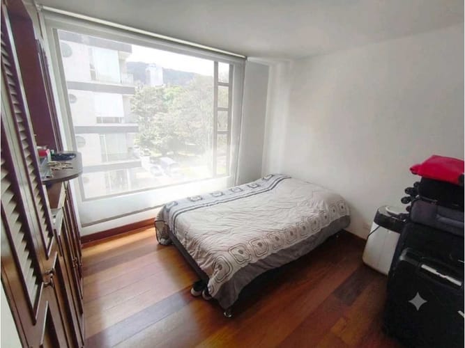 Apartamento de 2 alcobas en venta en Chico Norte, Bogotá, 105 m² · foto 8 de 24