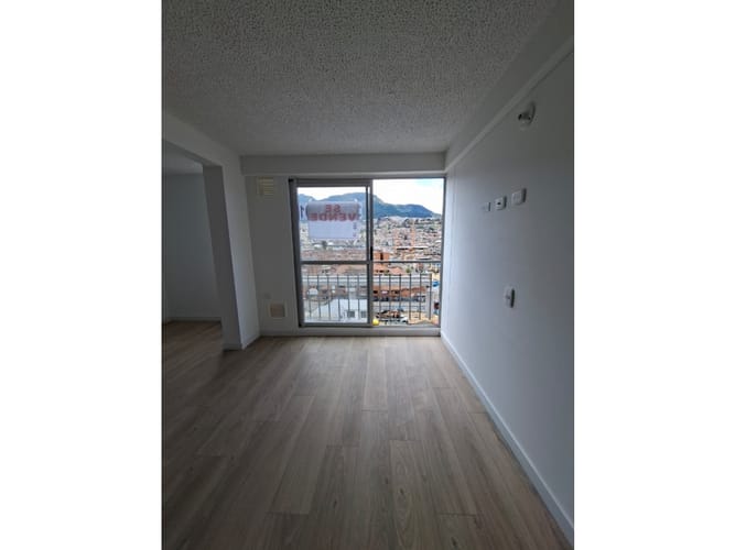 Apartaestudio en venta en Eduardo Santos, Bogotá, 36 m² · foto 2 de 15