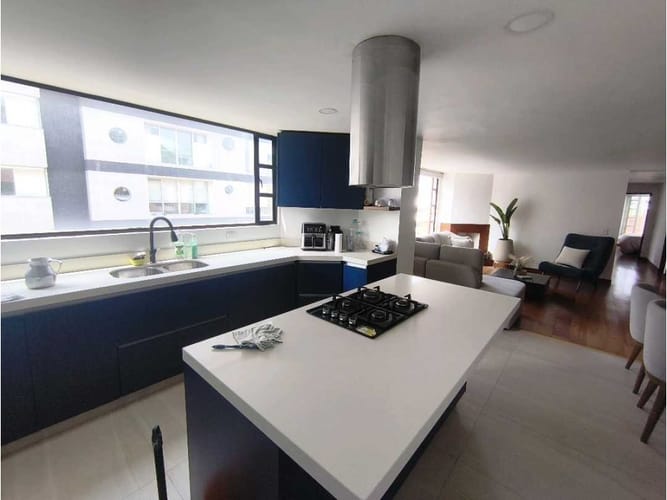 Apartamento de 2 alcobas en venta en Chico Norte, Bogotá, 105 m² · foto 18 de 24