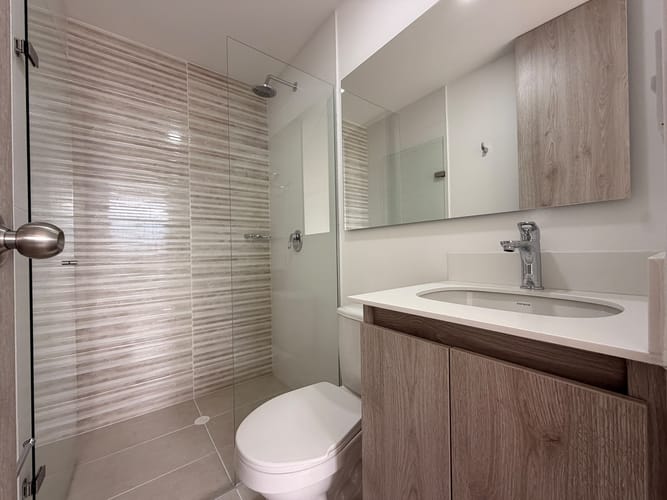 Apartamento de 3 alcobas en venta en Zona Industrial No. 1, Itagüí, 63 m² · foto 12 de 13