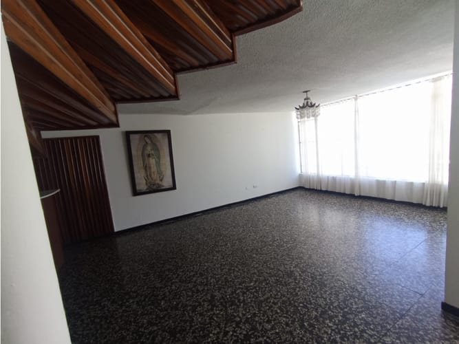 Casa de 5 alcobas en venta en Caudal Norte Oriental, Villavicencio, 711 m² · foto 7 de 19