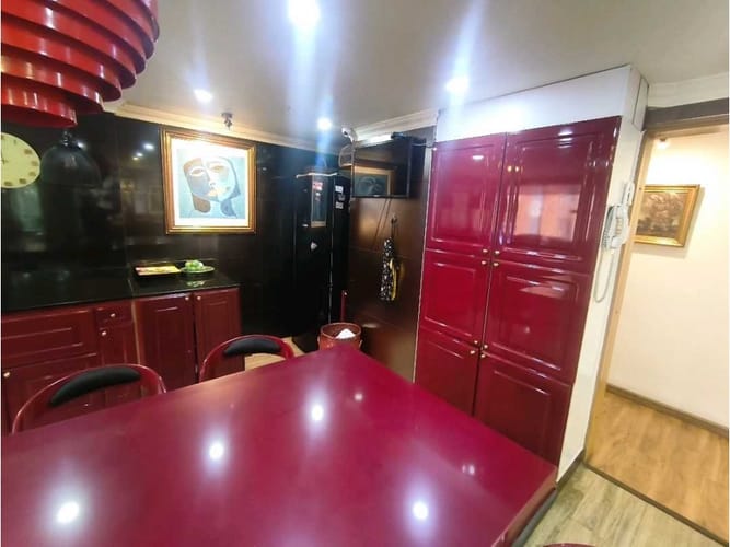 Apartamento de 4 alcobas en venta en Los Rosales, Bogotá, 284 m² · foto 9 de 24