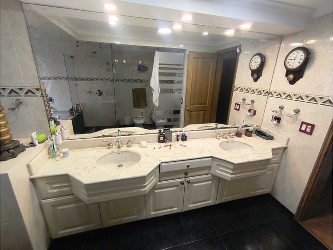 Apartamento de 4 alcobas en venta en Los Rosales, Bogotá, 284 m² · foto 18 de 24