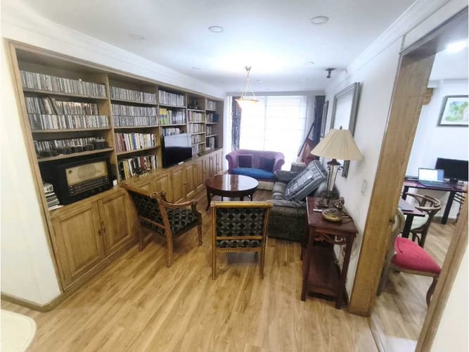 Apartamento de 4 alcobas en venta en Los Rosales, Bogotá, 284 m² · foto 23 de 24