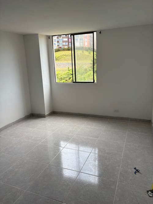 Casa de 4 alcobas en arriendo en Los Colegios, Rionegro, 120 m² · foto 6 de 8