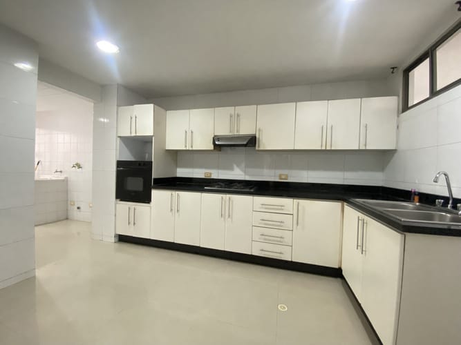Apartamento de 3 alcobas en venta en San Vicente, Barranquilla, 136 m² · foto 7 de 24