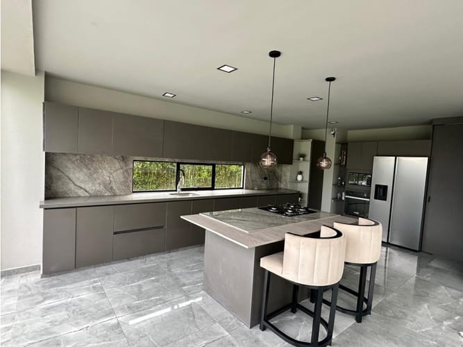 Casa de 4 alcobas en venta en Armenia, 750 m² · foto 6 de 24