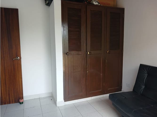 Casa de 7 alcobas en venta en Trinidad, Medellín, 146 m² · foto 6 de 24