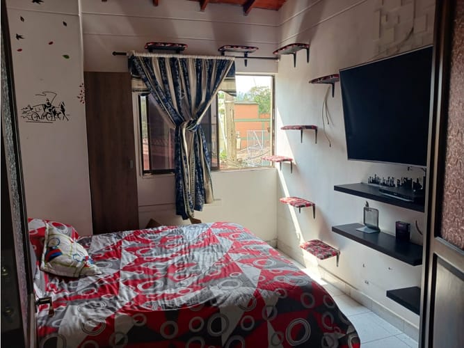 Casa de 7 alcobas en venta en Trinidad, Medellín, 146 m² · foto 12 de 24