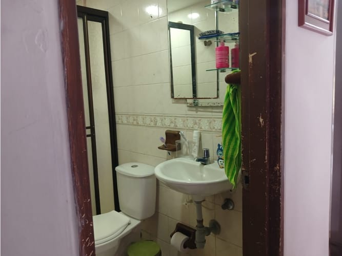 Casa de 7 alcobas en venta en Trinidad, Medellín, 146 m² · foto 23 de 24
