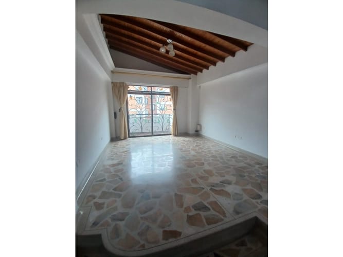 Casa de 4 alcobas en venta en La Candelaria, Medellín, 200 m² · foto 6 de 24