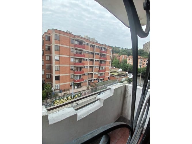 Casa de 4 alcobas en venta en La Candelaria, Medellín, 200 m² · foto 7 de 24