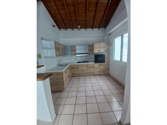 Casa de 4 alcobas en venta en La Candelaria, Medellín, 200 m² · foto 8 de 24