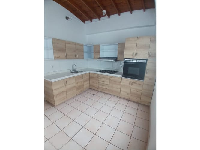 Casa de 4 alcobas en venta en La Candelaria, Medellín, 200 m² · foto 9 de 24