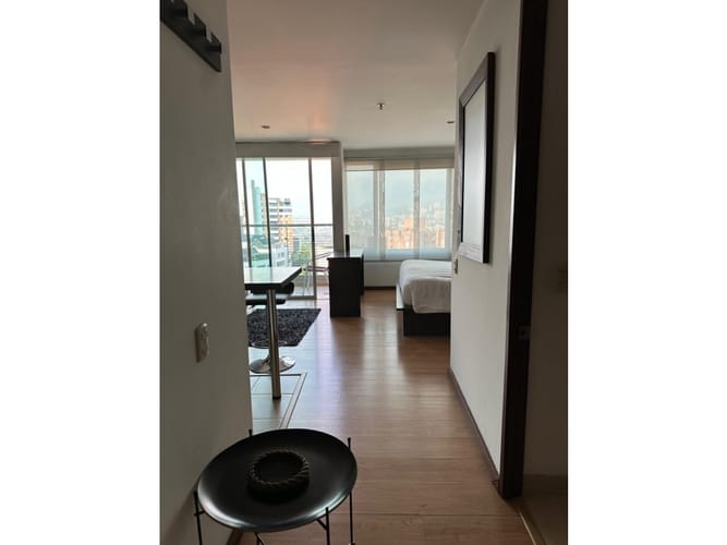 Apartaestudio en venta en La Aguacatala, Medellín, 40 m² · foto 9 de 12
