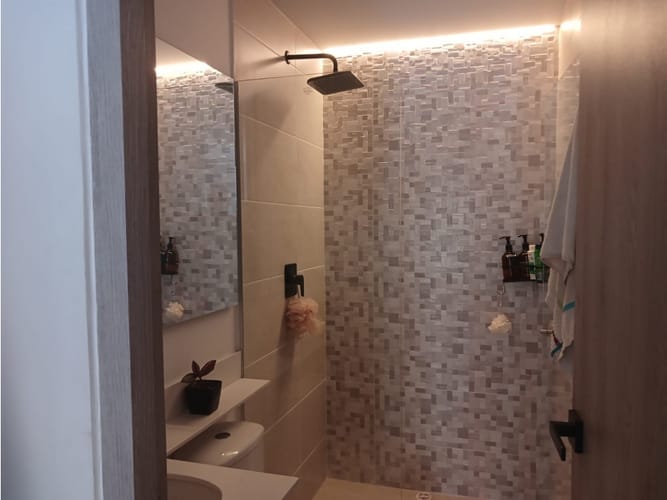 Apartamento de 3 alcobas en venta en Los Colores, Medellín, 75 m² · foto 10 de 24