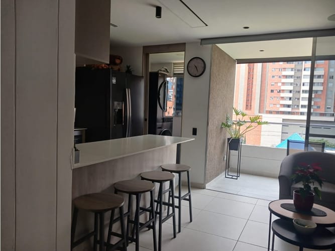 Apartamento de 3 alcobas en venta en Los Colores, Medellín, 75 m² · foto 12 de 24