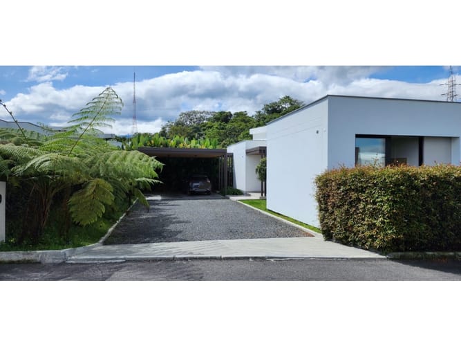 Casa de 4 alcobas en venta en Santa Teresa, Armenia, 666 m² · foto 5 de 18