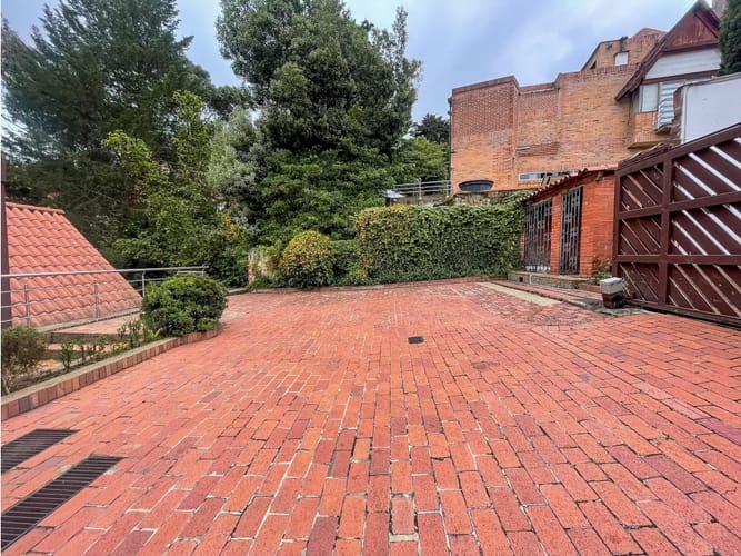 Casa de 4 alcobas en venta en Bosque De Pinos, Bogotá, 932 m² · foto 7 de 24