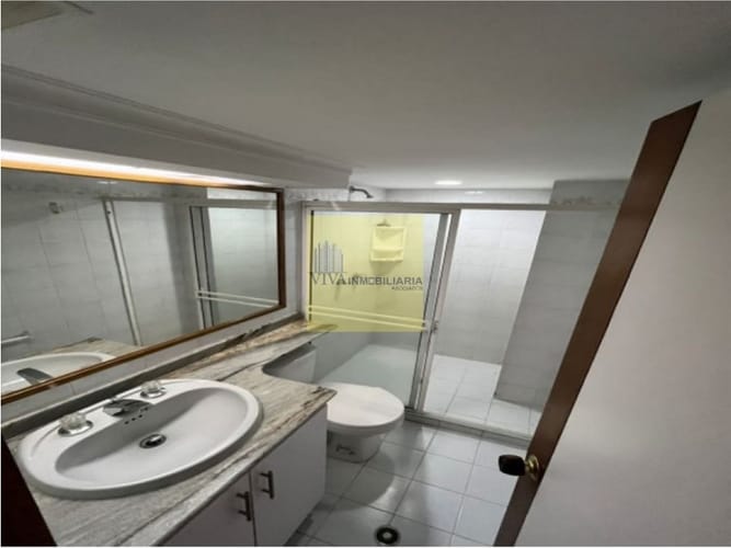 Apartamento de 4 alcobas en venta en Conquistadores, Medellín, 167 m² · foto 13 de 16