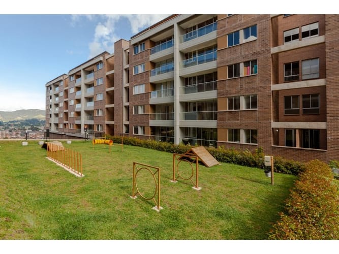 Apartamento de 3 alcobas en venta en La Ceja, 68 m² · foto 12 de 15