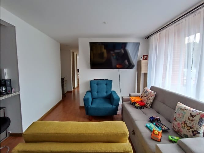 Apartamento de 3 alcobas en venta en La Granja Norte, Bogotá, 69 m² · foto 6 de 21