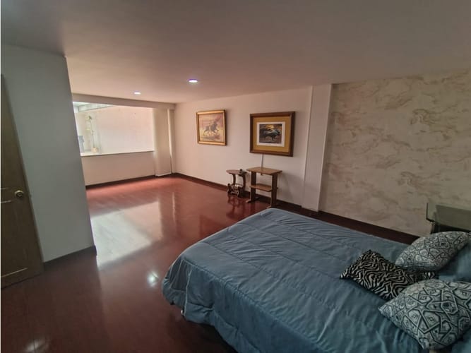 Apartamento en venta en Los Rosales, Bogotá · foto 3 de 24