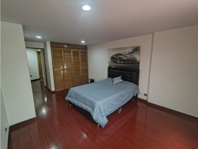 Apartamento en venta en Los Rosales, Bogotá · foto 10 de 24