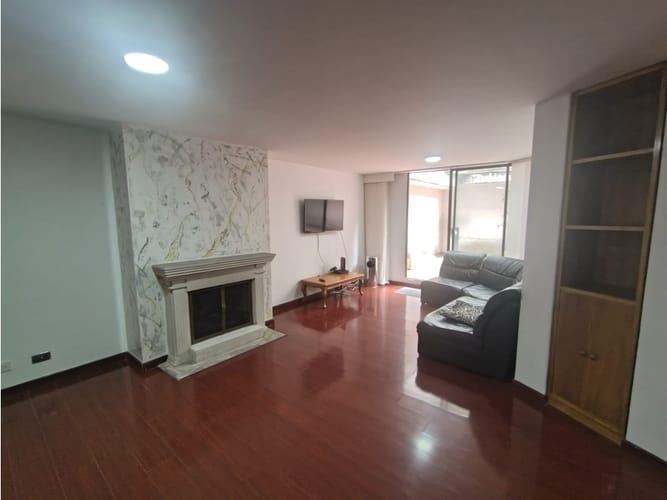 Apartamento en venta en Los Rosales, Bogotá · foto 18 de 24