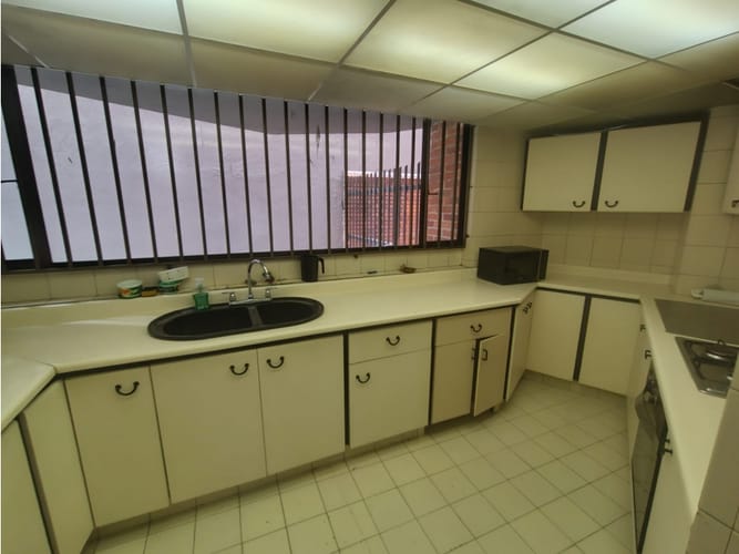 Apartamento en venta en Los Rosales, Bogotá · foto 23 de 24